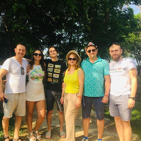 פולונרואה Hotel Lake Park מראה חיצוני תמונה