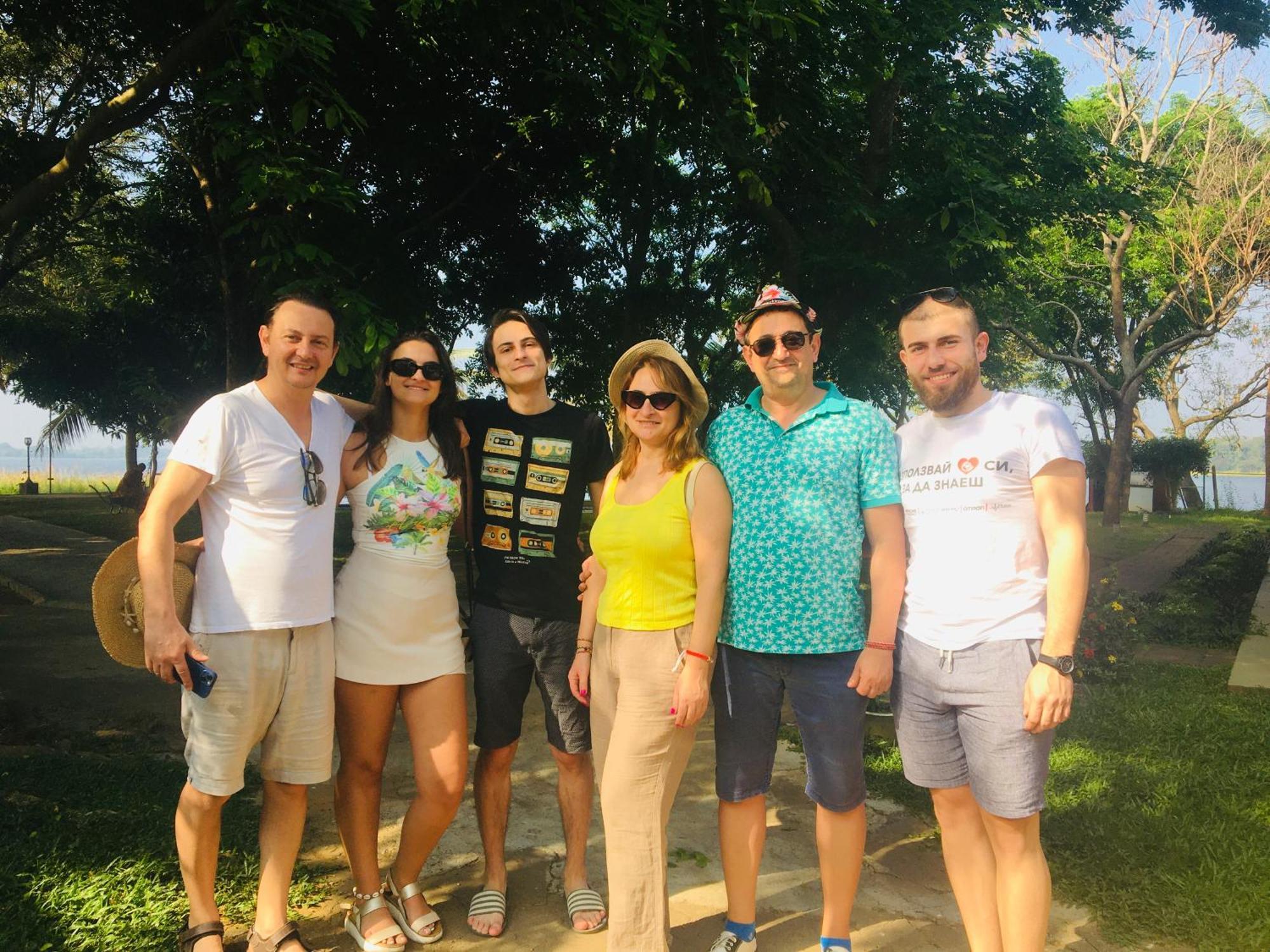 פולונרואה Hotel Lake Park מראה חיצוני תמונה